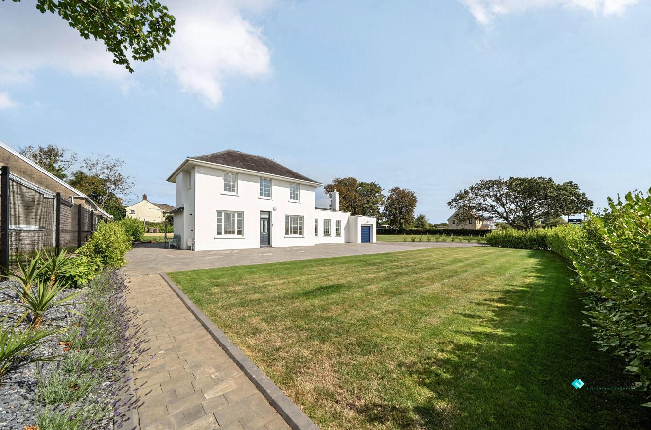 Pennard Road, Pennard, Mumbles, Swansea, SA3 2AA